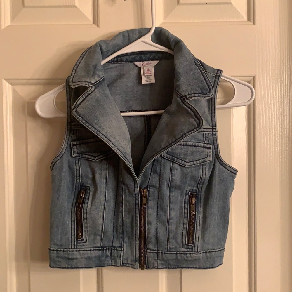 Jean Vest